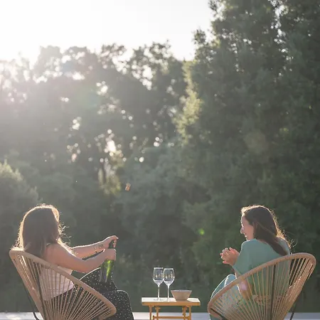 Hébergement de vacances Nuiki - *